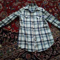 شومیز ومانتو|لباس|میانه, |دیوار