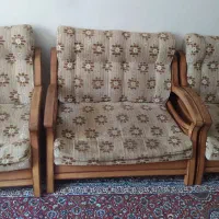 مبل قدیمی ولی سالم