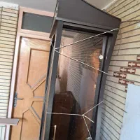 ویترین کمد کاملا سالم