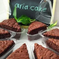 انواع کیک کافی شاپی شکلاتی هویج گردوزبراکاپ کیک