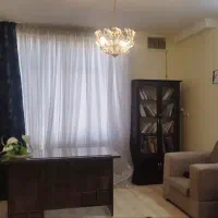 میز وکتابخانه