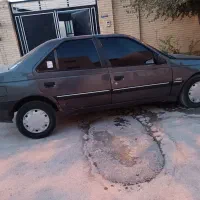 ماشین405 مودل82 سوخت بنزین