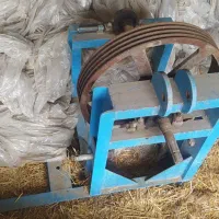 پشت تراکتوری با تسمه