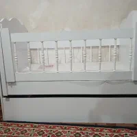 تخت گهواره ای نوزاد تاسه سال