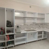 استادکار یا شاگرد کابینت ساز