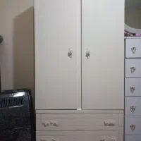 کمد لباس .قدیمی .سنگین .تمام چوب