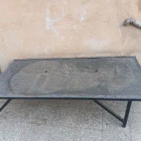 تخت آهنی جهت حیاط . ویلا