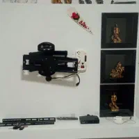 میز دیواری هایگلاس تمیز