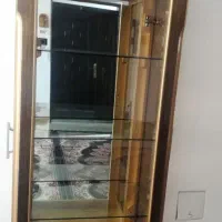 ویترین چوبی کاملا نو