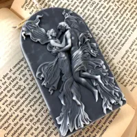 شمع زیبای آدم و حوا.. عشق