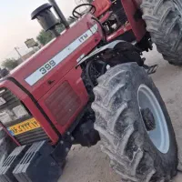 شخم زدن تراکتور