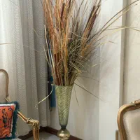 گلدون با گلها