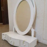 آیینه روی میزی