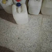 گالن گلاب وعرقیات  گیاهی|ظروف نگهدارنده، پلاستیکی، یک‌بارمصرف|قم, هفت تیر|دیوار