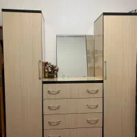 کمد لباس و آویز