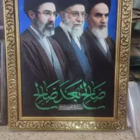 عکس شهدا و رهبری