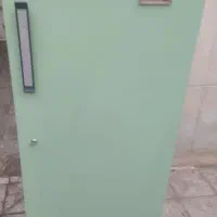 یخچال قدیمی کاملا سالم سالم