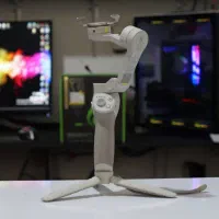 گیمبال یا لرزشگیر موبایل مدل DJI Osmo Mobile 4 SE