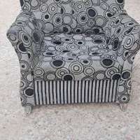 مبل یک‌نفره فقط پونصد