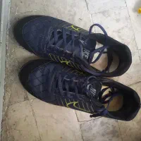 کتونی استوک دار