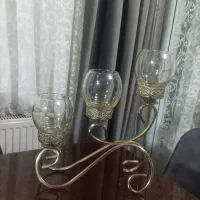 شمعدانی پایه فلزی در حد نو