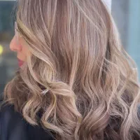 خدمات رنگ ولایت مو