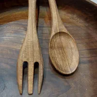 قاشق چنگال غذاخوری چوب گردو عمده و تک|ظروف سرو و پذیرایی|اصفهان, شاهزید|دیوار