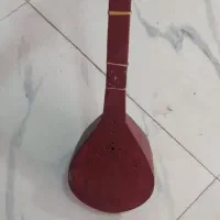 ساز سنتی. دوتا. سه تار