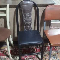 بوفه ، سه عدد گلدان مصنوعی تزینی ، سه عدد صندلی ،|بوفه، ویترین، کنسول|فولادشهر, B2|دیوار