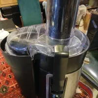 آبمیوه گیری اروپایی فوق العاده سالم تمیز|آبمیوه‌گیر و آب‌مرکبات‌گیر|فردیس, شهرک هفده شهریور|دیوار