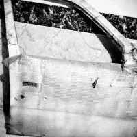 درب اریسان و پژو طرف شاگرد