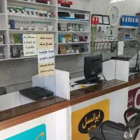 دکور مغازه سفید قهوه ایی