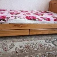 تخت تمام چوب یک نفره ( قد متوسط ) با دو کشو