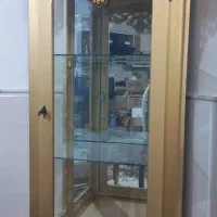 ویترین و ساعت