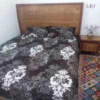 سرویس خواب دونفره همراه با تشک و روتختی