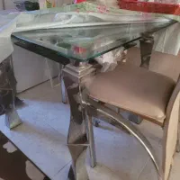 میز ناهارخوری و ۴ عدد صندلی