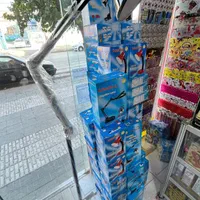 چراغ مطالعه و ذره بین و پایه دار مهندسی آرایشی