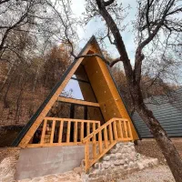 کلبه سوئیسی و چوبی