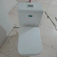 یک عدد توالت فرنگی سالم در حد نو