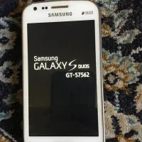 گوشی موبایل لمسی در حد تمیز