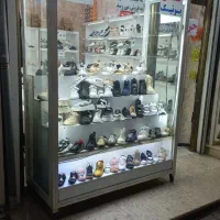 ویترین فلزی