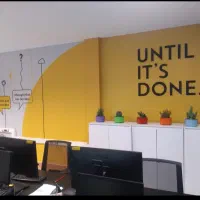 چاپ نصب نصاب استیکربرچسب کابینت مش شیشه مات کن بنر