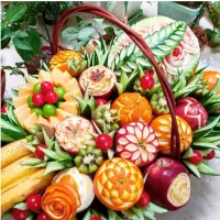 دیزاین و حکاکی سبد میوه|خدمات پذیرایی، مراسم|دورود, |دیوار