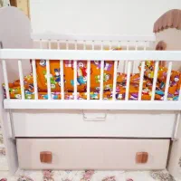 تخت بچه گهواره ای