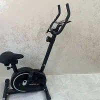 دوچرخه ثابت ورزشی