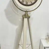 ساعت ایستاده نو هست