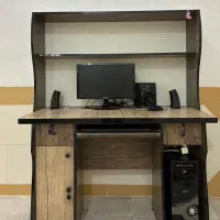 میز کامپیوتر