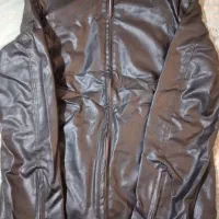 کاپشن چرمی مردانه سایز  M رنگ مشکی.