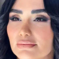 تخفیفاات میکاپ و شنیون باهم فقط 439