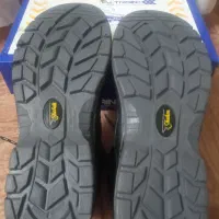 کفش کار ایمنی سایز ۴۰|کیف، کفش، کمربند|ملایر, |دیوار